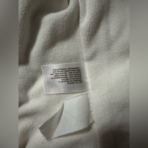 🎁Old Navy Girls Puffer Vest -Size Small🎁 - Picture 8 of 8